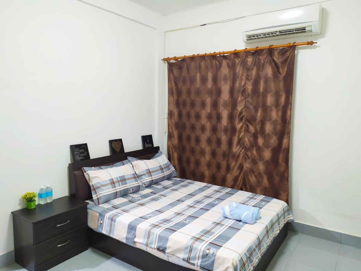 Victoria Homestay Sibu - Next To Shopping Complex & Large Car Park Area With Autogate Exterior photo